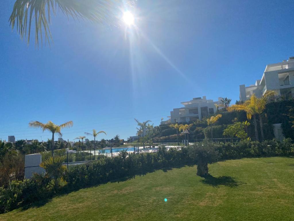Palmsea Marbella-Estepona Buenas Noches المظهر الخارجي الصورة