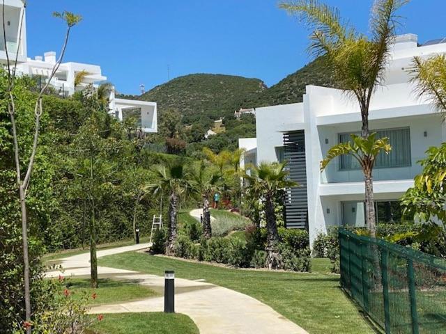 Palmsea Marbella-Estepona Buenas Noches المظهر الخارجي الصورة